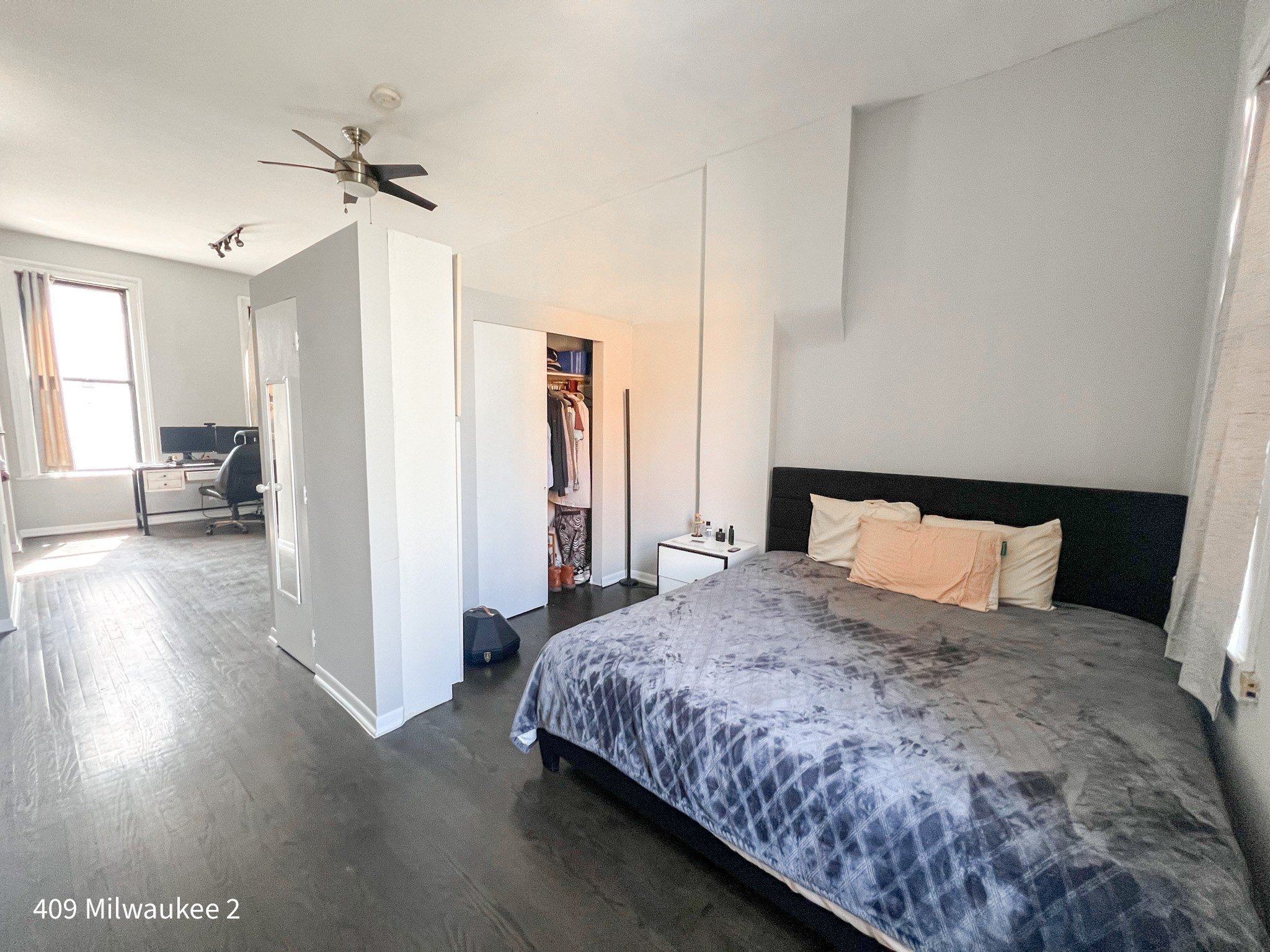 409 N. Milwaukee Ave. 409 N. Milwaukee Ave., Chicago 60654 West Town - Leasing by Cross Street